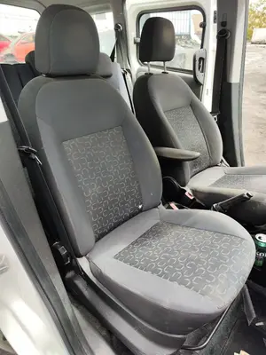 Foto de ASIENTO DELANTERO DERECHO FIAT II DOBLÒ (152) 1.6 JTDM 16V CAT (105 CV / 77 KW) foto 3