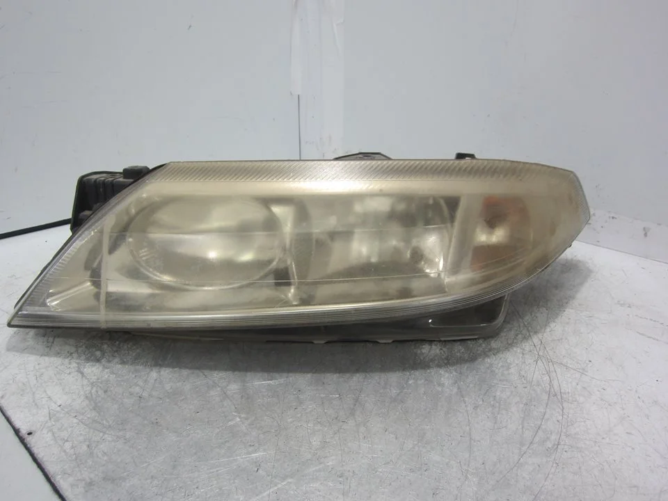 Foto de FARO IZQUIERDO RENAULT LAGUNA II (BG0) 1.9 dCi Diesel CAT (101 CV / 74 KW) referencia 8200002845