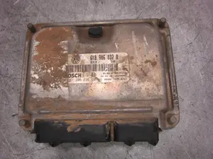 Foto de CENTRALITA MOTOR UCE SEAT IBIZA (6K1) 1.4  (60 CV / 44 KW) referencia 6K0906032Q
