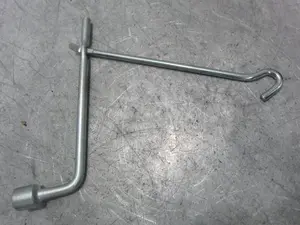 Foto de LLAVE RUEDA MITSUBISHI ASX (GA0W) 1.6 CAT (117 CV / 86 KW) foto 2