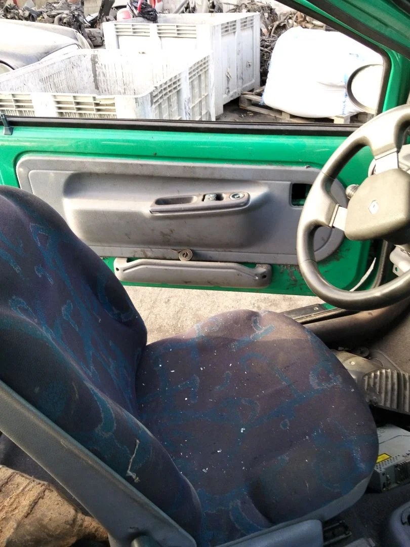 Foto de ELEVALUNAS DELANTERO IZQUIERDO RENAULT TWINGO I (C06) 1.2 (58 CV / 43 KW)