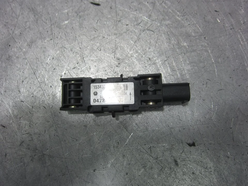 Foto de SENSOR DE IMPACTO CHRYSLER VOYAGER (RG) 2.8 CRD CAT (150 CV / 110 KW) referencia 04727261AD