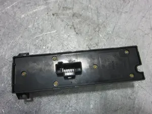 Foto de MANDO MULTIFUNCION FORD FOCUS C-MAX (CAP)(2003) 2.0 TDCi CAT (136 CV / 100 KW) referencia 03168103 foto 4