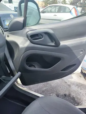 Foto de ELEVALUNAS DELANTERO DERECHO CITROEN BERLINGO FURGÓN 1.6 16V HDi FAP (90 CV / 66 KW) referencia 9222EQ