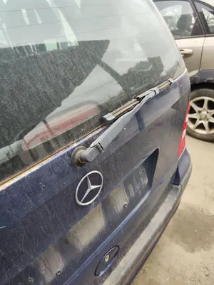 Foto de MOTOR LIMPIA TRASERO MERCEDES-BENZ CLASE A (BM 168) 1.4 CAT (82 CV / 60 KW)