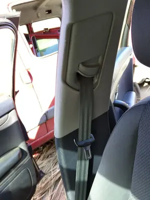 Foto de CINTURON SEGURIDAD DELANTERO DERECHO AUDI A4 BERLINA (8E) 1.9 TDI (131 CV / 96 KW) referencia 8E0857706F FKZ