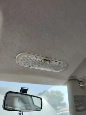 Foto de LUZ INTERIOR NISSAN NOTE (E11E) 1.4 CAT (88 CV / 65 KW)