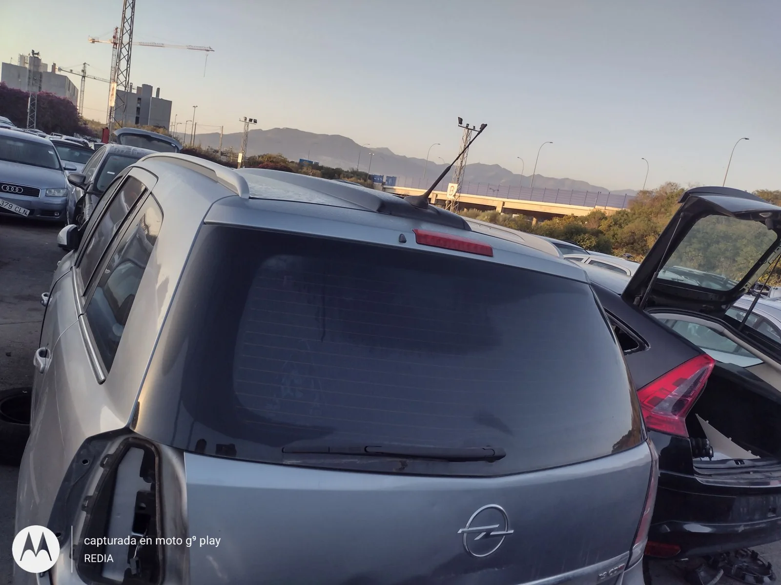 Foto de ANTENA OPEL ZAFIRA B 1.9 16V CDTI CAT (Z 19 DTH / LRD) (150 CV / 110 KW)