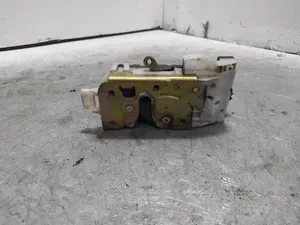 Foto de CERRADURA PUERTA DELANTERA DERECHA FORD MONDEO BERLINA (GE) 2.0 TDCi TD CAT (116 CV / 85 KW) referencia 2S4AA21812EB