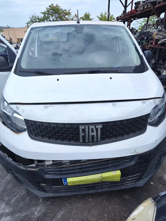 Foto de REJILLA DELANTERA FIAT SCUDO (506) FURGON 1.5 (100 CV / 75 KW)