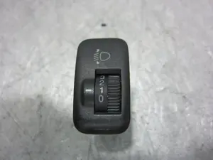 Foto de INTERRUPTOR HONDA CR-V (RD8) 2.0 VTEC CAT (150 CV / 110 KW) referencia M20010 foto 1