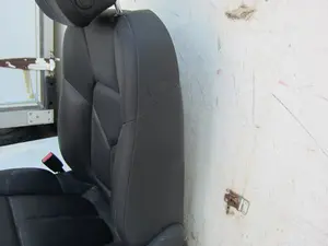 Foto de JUEGO ASIENTOS COMPLETO PORSCHE CAYENNE (TIPO 92A) referencia 918595102 foto 40