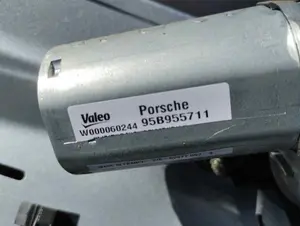 Foto de MOTOR LIMPIA TRASERO PORSCHE MACAN (95BA) referencia 95B955711 foto 2