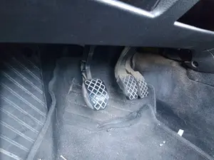 Foto de PEDAL ACELERADOR VOLKSWAGEN PASSAT BERLINA (3B3) 1.9 TDI (131 CV / 96 KW)
