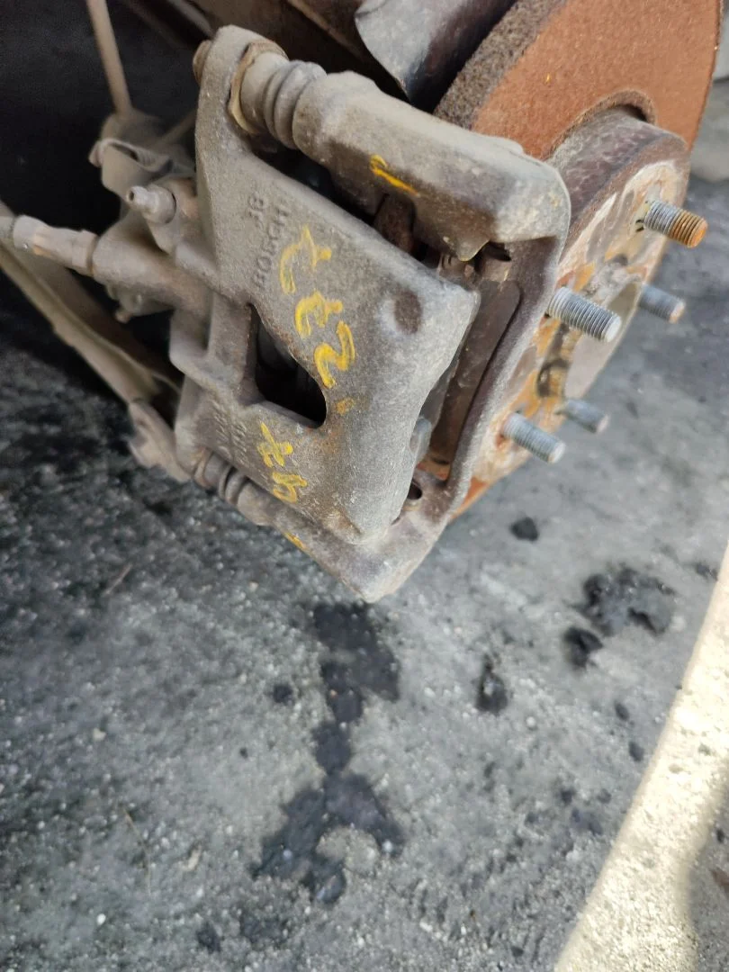 Foto de PINZA DE FRENO TRASERA DERECHA FORD MONDEO BERLINA (GE) 2.0 TDCi CAT (131 CV / 96 KW)