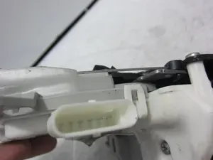 Foto de CERRADURA PUERTA TRASERA IZQUIERDA PORSCHE MACAN (95BA) referencia 8K0839016F foto 6