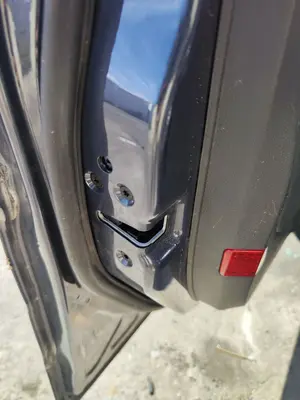 Foto de CERRADURA PUERTA DELANTERA IZQUIERDA FORD FIESTA (CNN) 1.5 TDCi CAT (75 CV / 55 KW) referencia 2049023