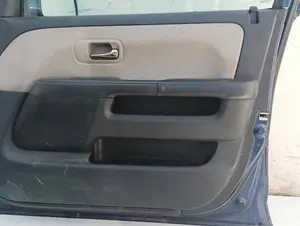 Foto de GUARNECIDO PUERTA DELANTERA DERECHA HONDA CR-V (RD8) 2.0 VTEC CAT (150 CV / 110 KW) foto 2