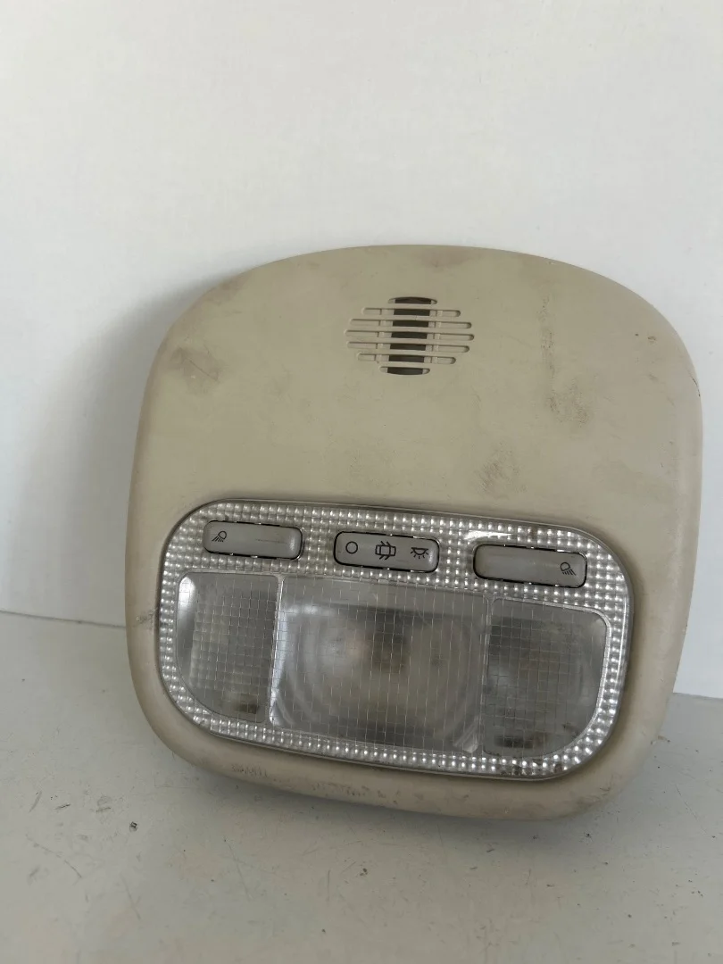 Foto de LUZ INTERIOR CITROEN C4 BERLINA 1.6 16V HDi (90 CV / 66 KW) referencia 696877
