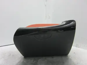 Foto de GUANTERA RENAULT CAPTUR I 1.5 dCi Diesel FAP Energy (90 CV / 66 KW) referencia 685003033R