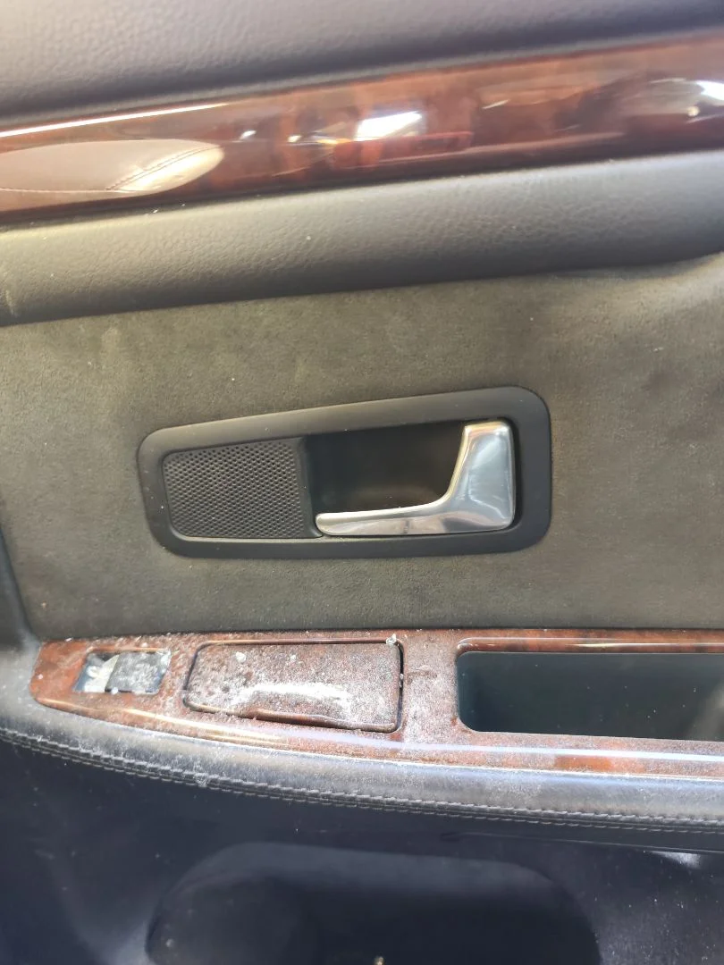 Foto de MANETA INTERIOR TRASERA DERECHA AUDI A8 (D2) 4.2 V8 40V (310 CV / 228 KW)