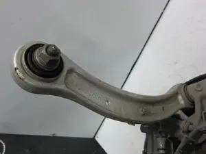Foto de BRAZO SUSPENSION SUPERIOR TRASERO DERECHO PORSCHE CAYENNE (TIPO 92A) referencia 7L0505375A