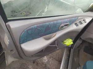 Foto de GUARNECIDO PUERTA DELANTERA IZQUIERDA NISSAN ALMERA TINO (V10M) 2.2 dCi Diesel CAT (112 CV / 82 KW) referencia 80901BU700