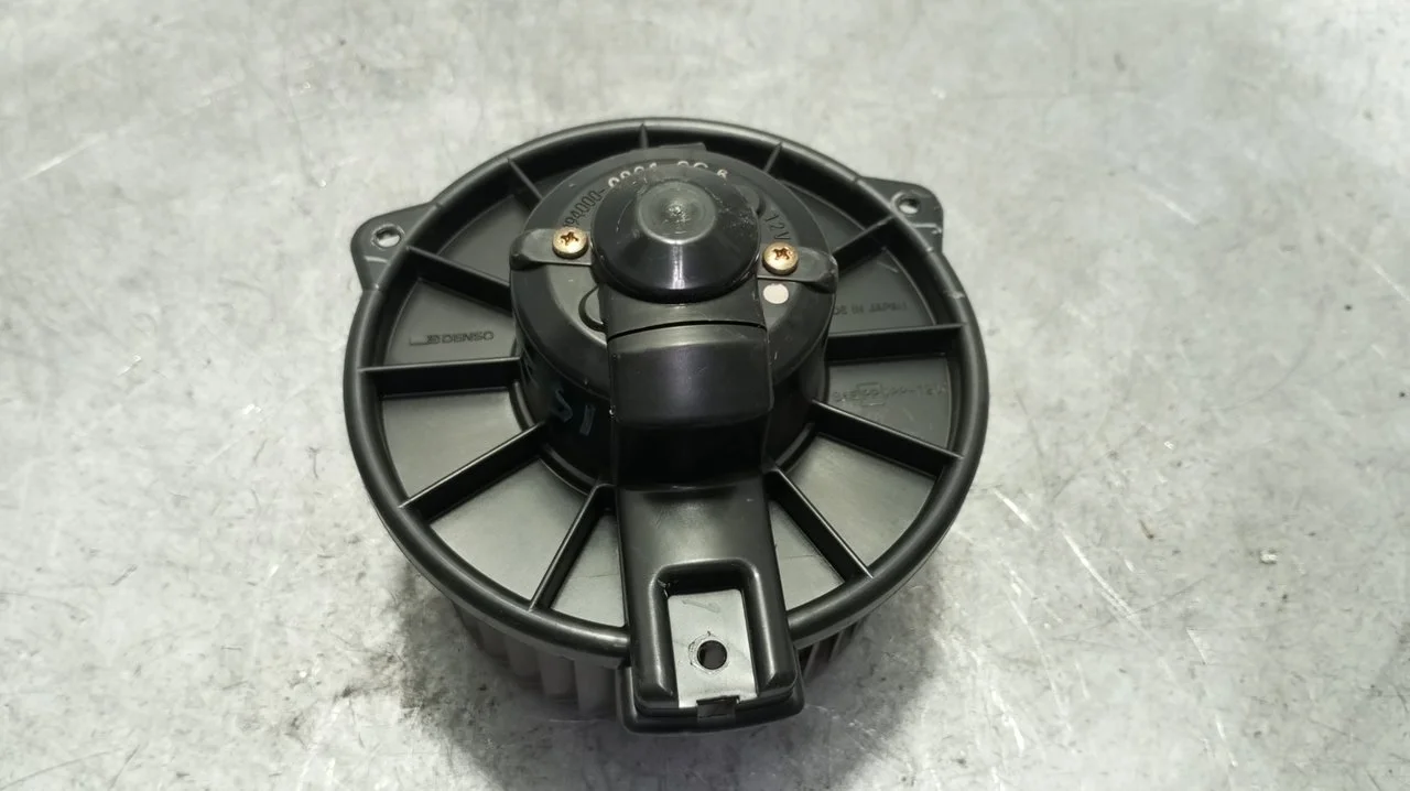 Foto de MOTOR CALEFACCION TOYOTA YARIS (NCP1/NLP1/SCP1) referencia 08218C6