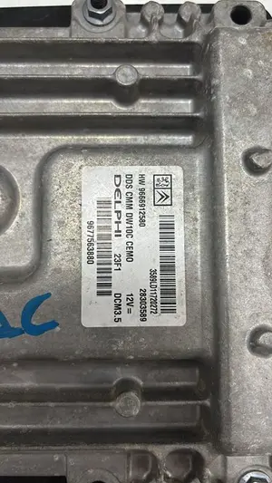 Foto de CENTRALITA MOTOR UCE CITROEN C4 PICASSO 2.0 HDi FAP (150 CV / 110 KW) referencia 9677563880 foto 3