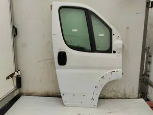 Foto de PUERTA DELANTERA DERECHA PEUGEOT BOXER (333/335) FURGÓN TECHO ELEVADO BAT.4035MM 3.0 HDI FAP CAT (146 CV / 107 KW) foto 2