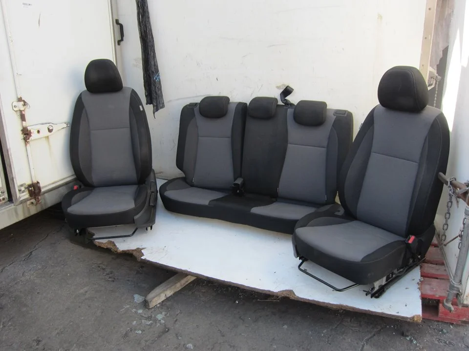 Foto de JUEGO ASIENTOS COMPLETO HYUNDAI I20 (GB) 1.2 16V CAT (84 CV / 62 KW)