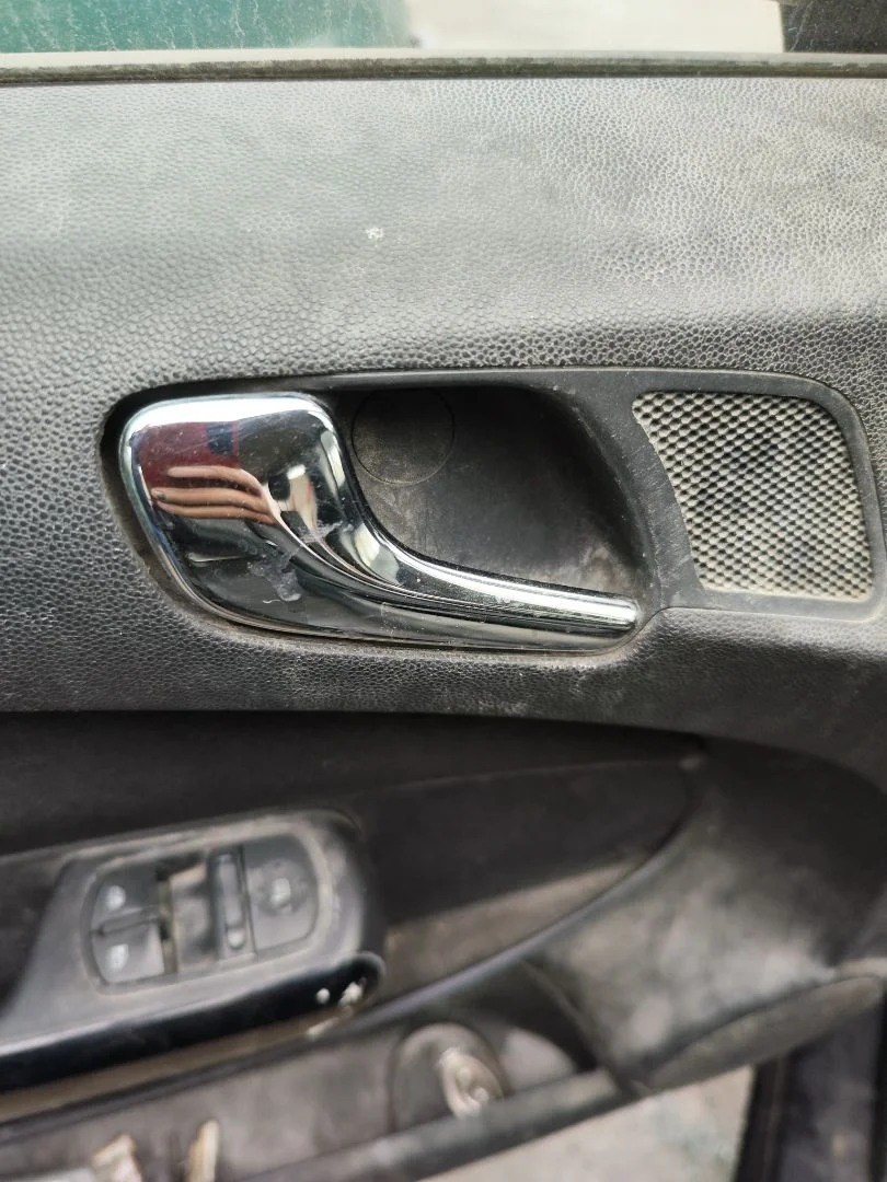 Foto de MANETA INTERIOR DELANTERA IZQUIERDA OPEL CORSA D 1.3 16V CDTI (75 CV / 55 KW)