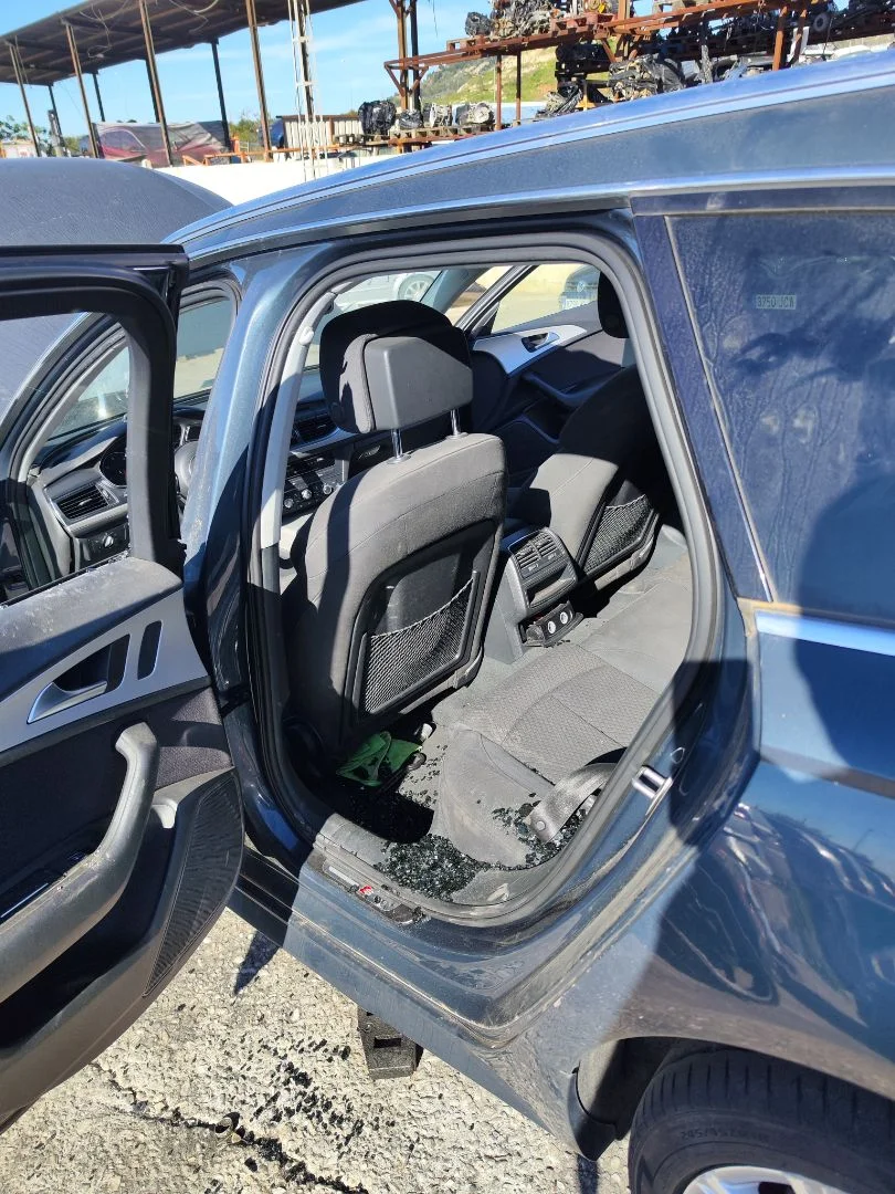 Foto de GOMAS CONTORNO PUERTA AUDI A6 AVANT (4GD) 2.0 16V TDI (190 CV / 140 KW) referencia 4G9839911A