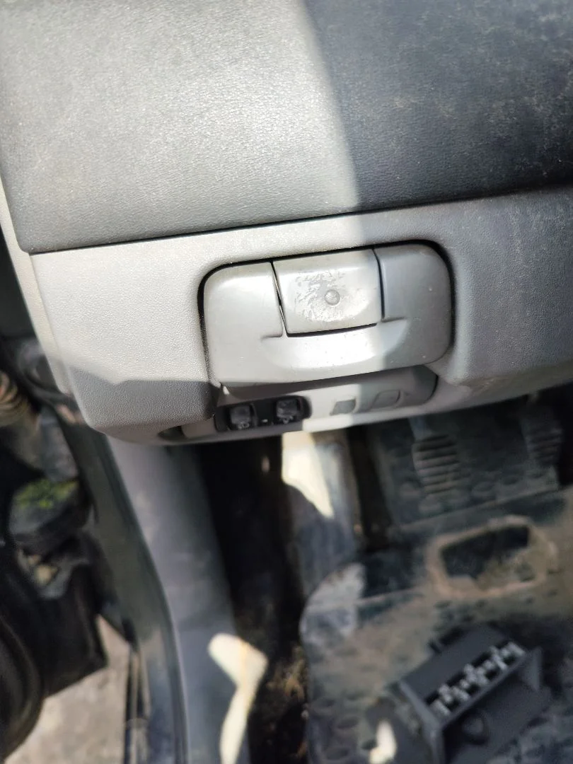 Foto de FRENO DE MANO ELECTRICO RENAULT SCENIC II (JM) 1.9 dCi Diesel (120 CV / 88 KW)