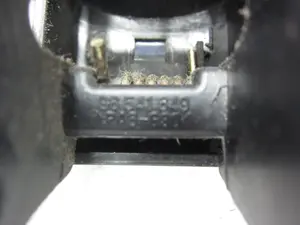 Foto de MANETA INTERIOR DELANTERA DERECHA DAEWOO KALOS 1.2 CAT (72 CV / 53 KW) referencia 96541649 foto 2