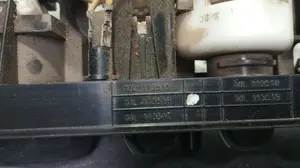 Foto de MANDO CALEFACCION / AIRE ACONDICIONADO MITSUBISHI CANTER 3.0 Diesel (125 CV / 92 KW) referencia ML113515 foto 4