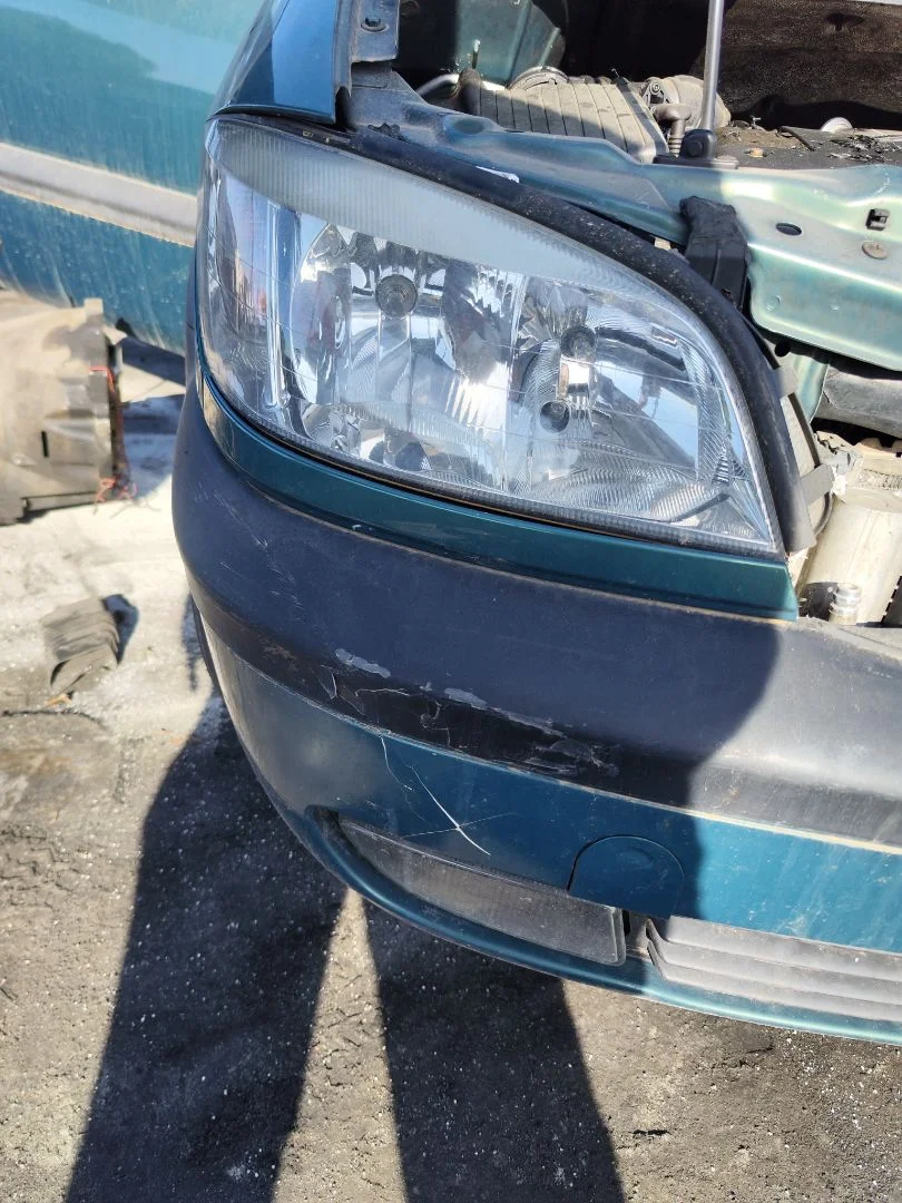 Foto de FARO DERECHO OPEL ZAFIRA A 2.0 DTI (101 CV / 74 KW) referencia 9118792