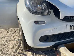Foto de PARAGOLPES DELANTERO SMART FORFOUR