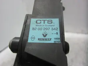 Foto de POTENCIOMETRO PEDAL RENAULT CLIO III 1.2 (75 CV / 55 KW) referencia 8200297342 foto 4