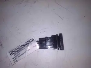 Foto de INTERRUPTOR TOYOTA YARIS (XP13) Híbrido 74 kW (1.5 Ltr. - 55 kW 16V) (101 CV / 74 KW) referencia 173832 foto 3