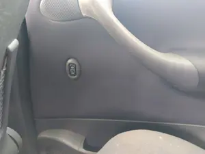 Foto de MANDO ELEVALUNAS TRASERO DERECHO MERCEDES-BENZ CLASE A (BM 168) 1.7 CDI Diesel CAT (95 CV / 70 KW)