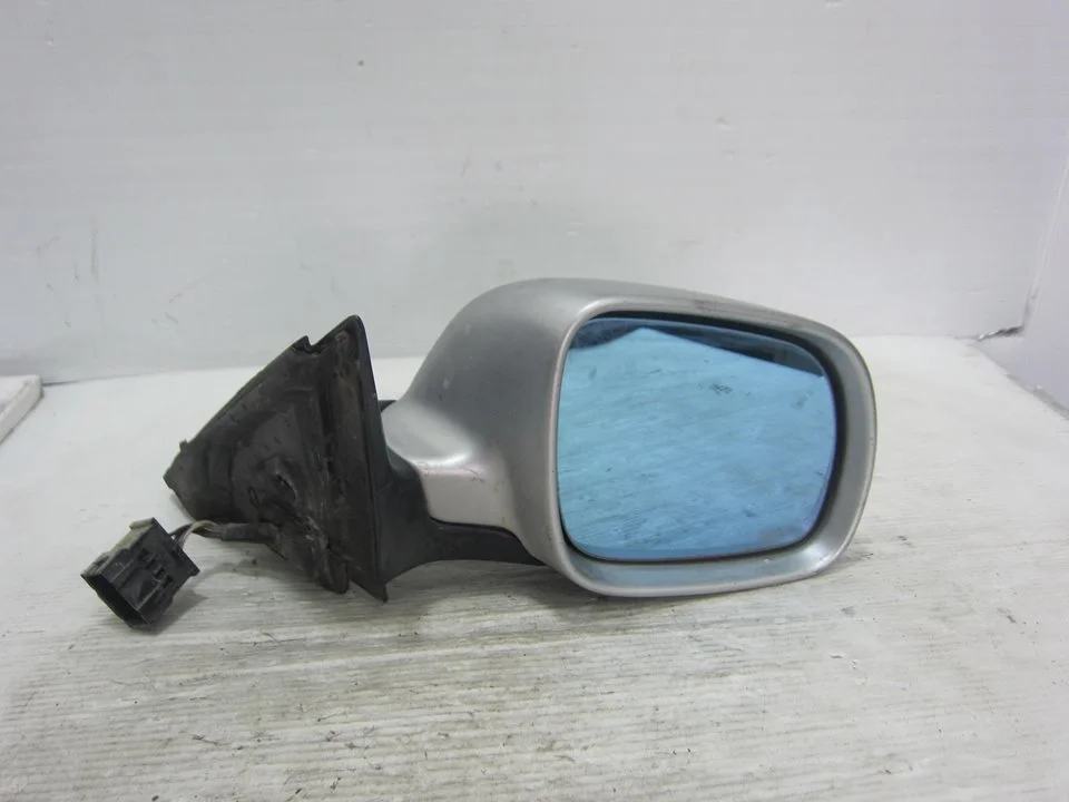 Foto de RETROVISOR DERECHO AUDI A3 (8L) 1.9 TDI (110 CV / 81 KW) referencia 014743