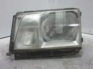 Foto de FARO IZQUIERDO MERCEDES-BENZ CLASE E (BM 124) BERLINA 3.0 Turbodiesel (147 CV / 108 KW) referencia 064401108