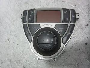 Foto de MANDO CALEFACCION / AIRE ACONDICIONADO PEUGEOT 807 2.2 HDi FAP CAT (4HW) (128 CV / 94 KW) referencia 14986800YR