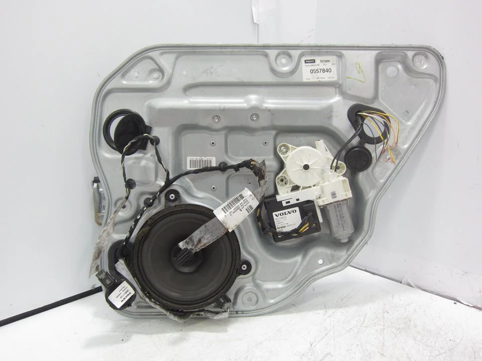 Foto de ELEVALUNAS TRASERO DERECHO VOLVO S40 BERLINA 2.5 20V Turbo CAT (220 CV / 162 KW) referencia RH992674