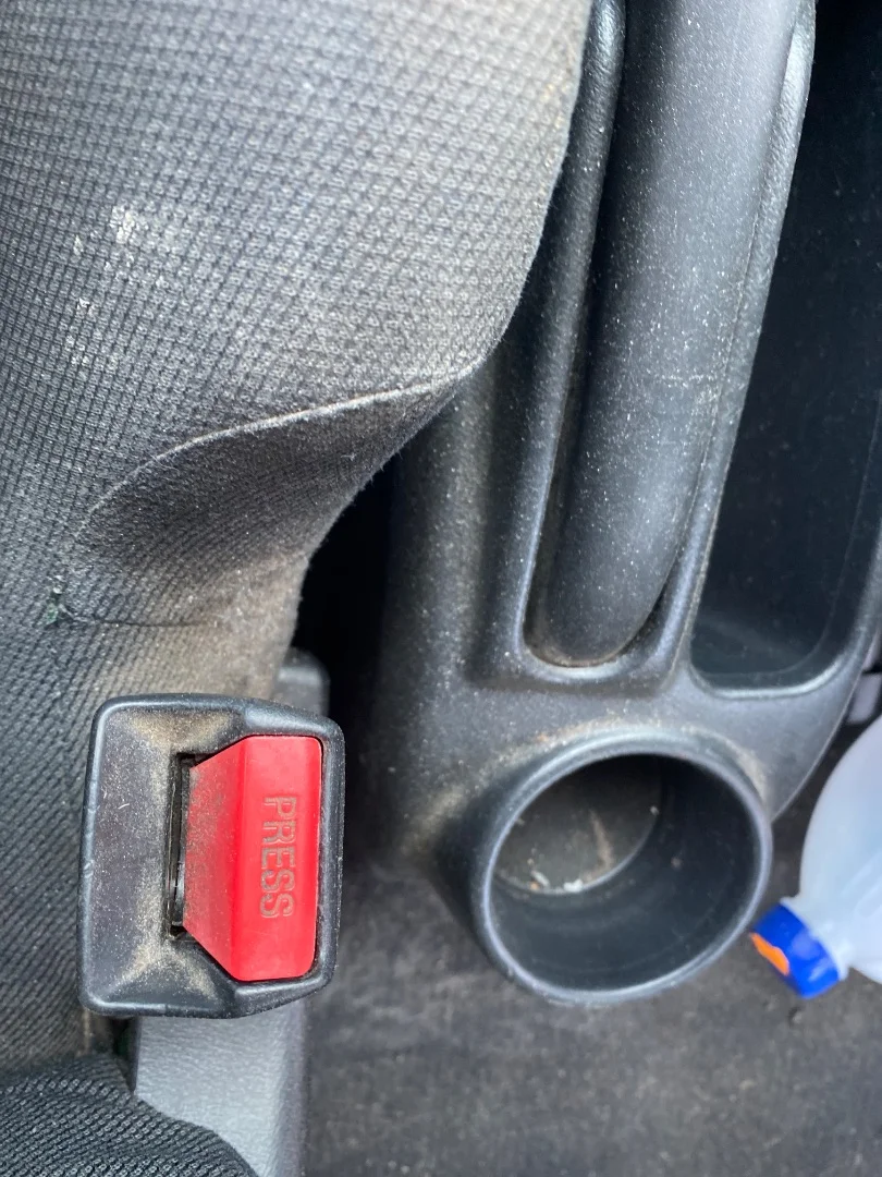 Foto de ENGANCHE CINTURON DELANTERO IZQUIERDO HONDA CIVIC BERLINA 3 PUERTAS (EP) 1.6 VTEC CAT (D 16 V 1) (110 CV / 81 KW)