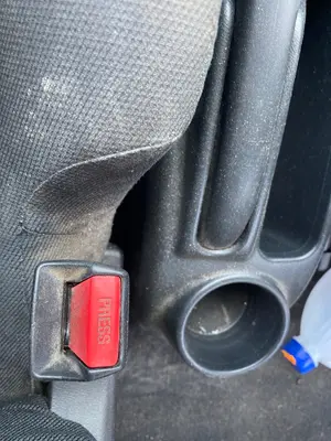 Foto de ENGANCHE CINTURON DELANTERO IZQUIERDO HONDA CIVIC BERLINA 3 PUERTAS (EP) 1.6 VTEC CAT (D 16 V 1) (110 CV / 81 KW)