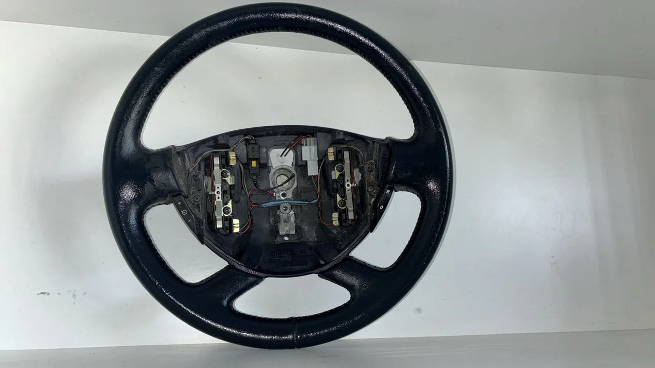 Foto de VOLANTE RENAULT TRAFIC I referencia 8200198978