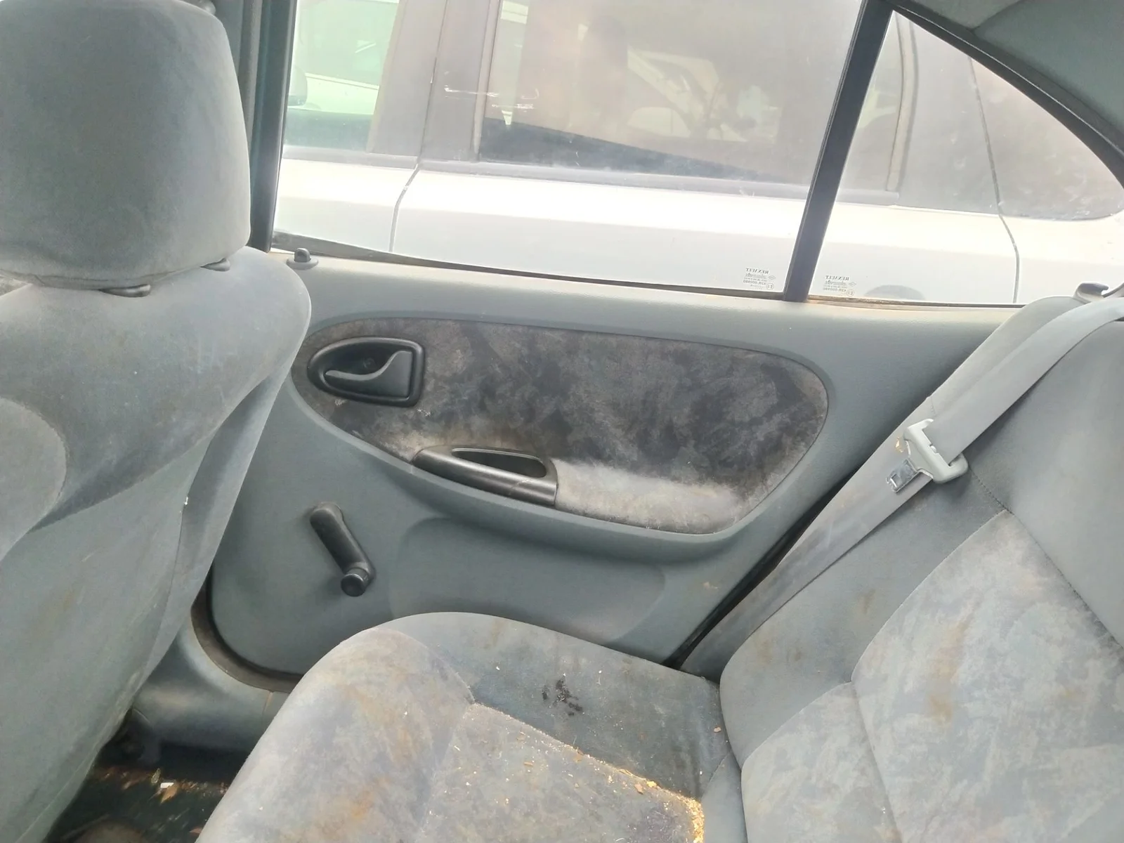 Foto de CERRADURA PUERTA TRASERA DERECHA RENAULT SCENIC I (JA...) 1.9 dCi Diesel CAT (102 CV / 75 KW) referencia 7700434602