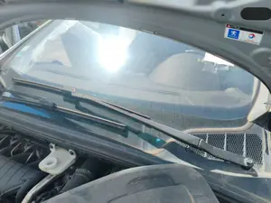 Foto de BRAZO LIMPIA DELANTERO IZQUIERDO PEUGEOT 308 1.6 16V HDi (90 CV / 66 KW) referencia 6429EL foto 3